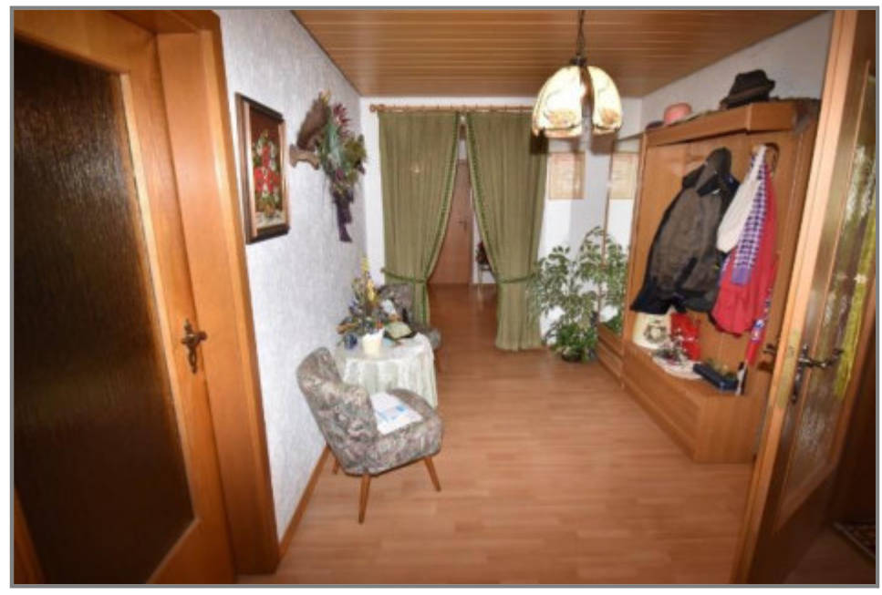 Zweifamilienhaus mit Doppelgarage in Oberzell Hs.Nr. 39, 85122 Hitzhofen, Oberzell - Bild 2