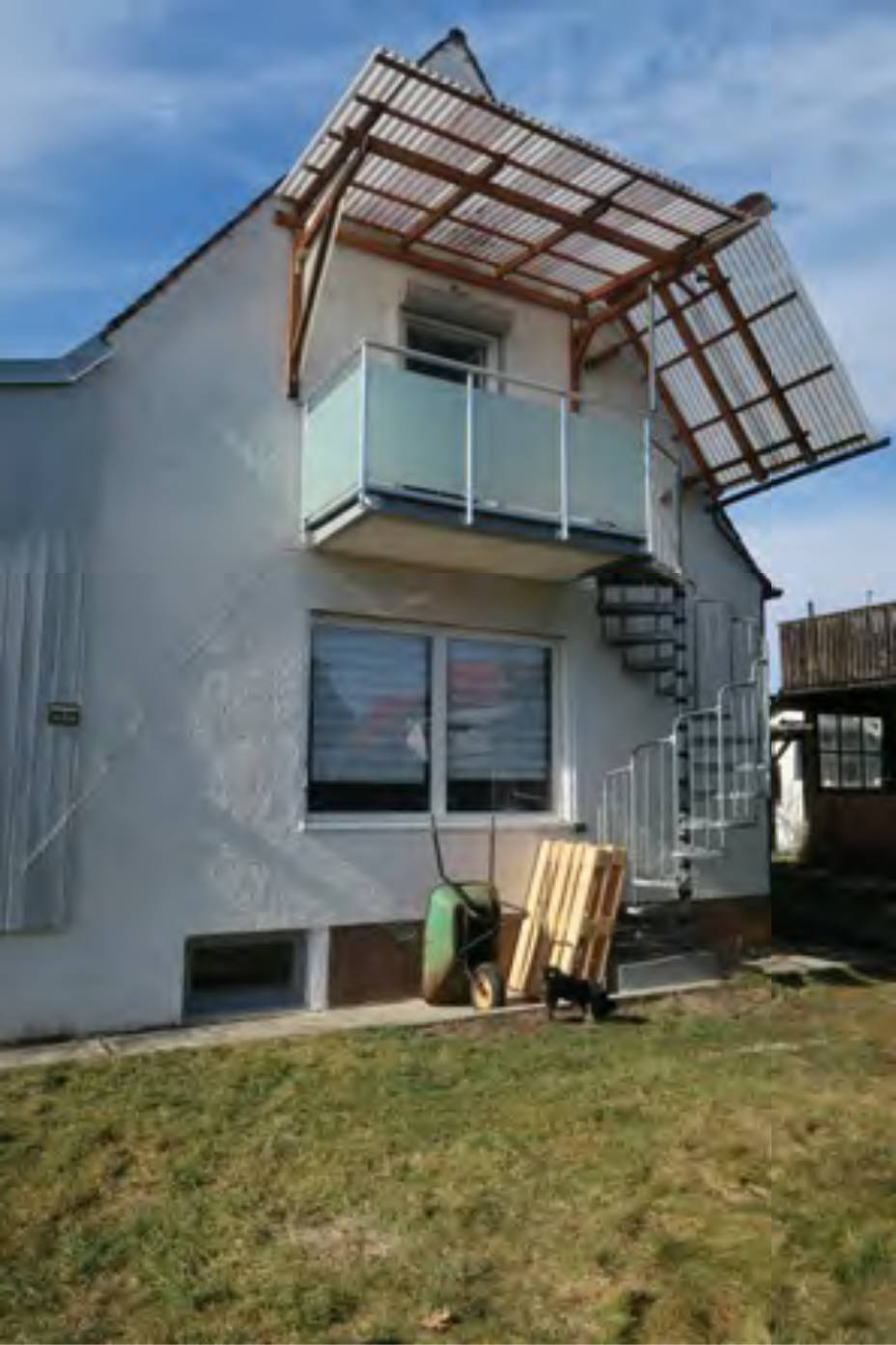 Zweifamilienhaus in Am Reiterkastell  10 1/2, 85077 Manching