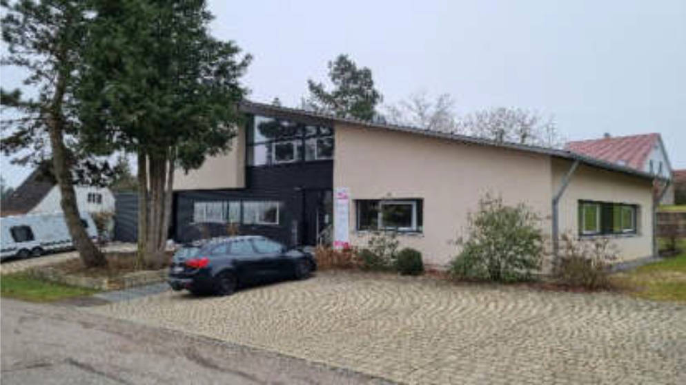 Einfamilienhaus in Schloßstraße 25, 89437 Haunsheim - Bild 2