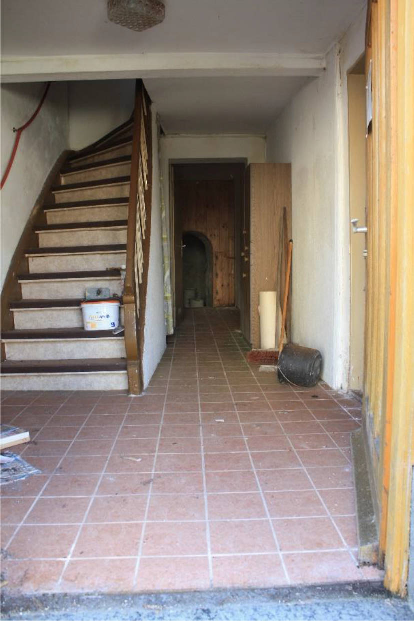 Wohnhaus + Wohnhaus mit Garage in Am Anger 9, 95659 Arzberg - Bild 5