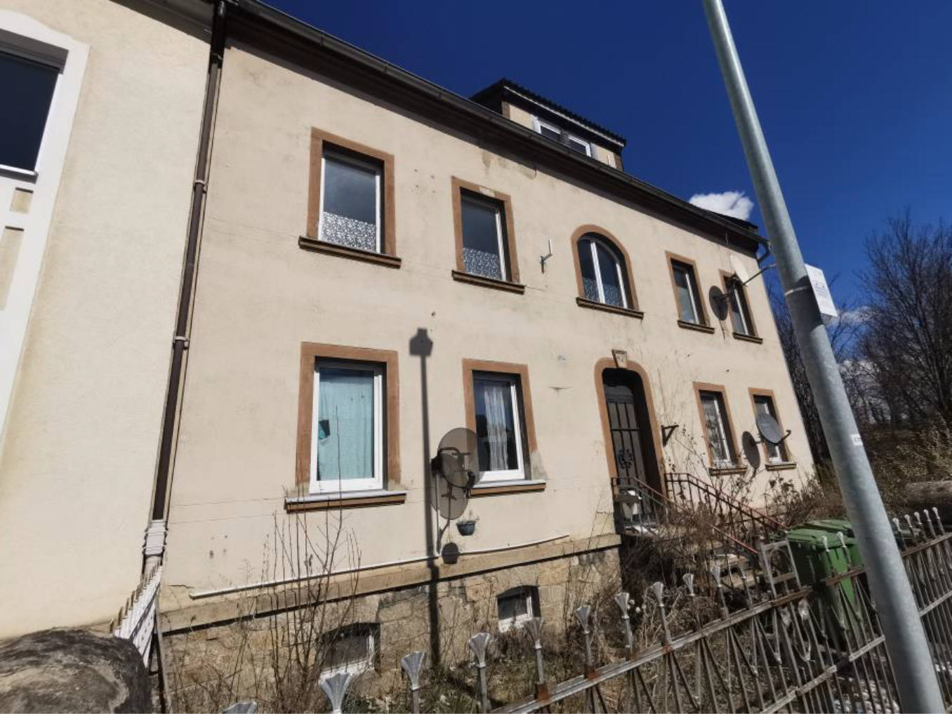 Zweifamilienhaus als Reihenendhaus in Stammbacher Straße 42, 95213 Münchberg - Bild 2