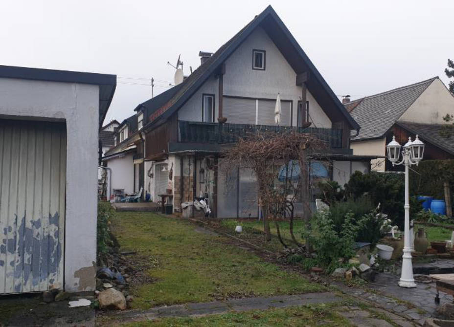 Mehrfamilienhaus in Königsberger Straße  118, 86167 Augsburg, Lechhausen - Bild 2