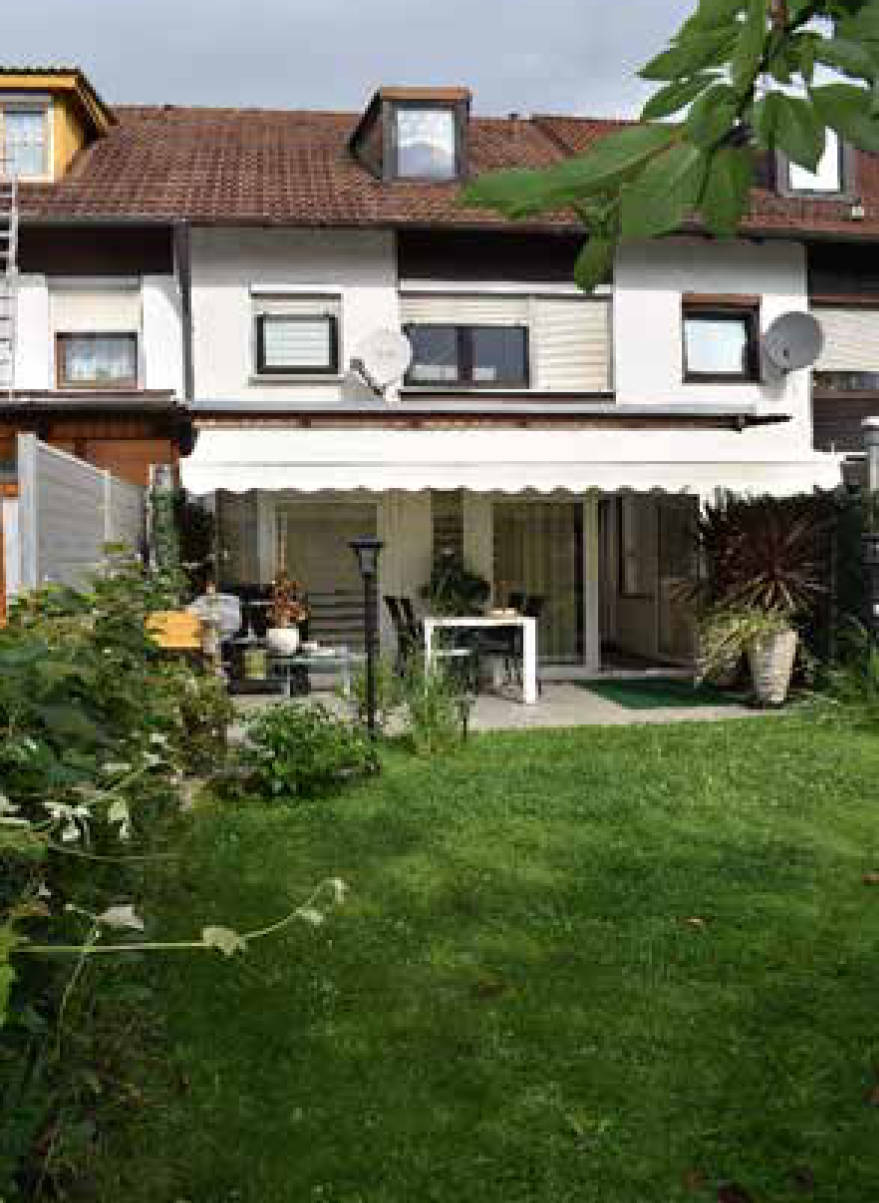 1) Reihenmittelhaus 2) Garage 3) Weg 4) + 5) Hofraum in Waldeysenstr. 83, 85057 Ingolstadt - Bild 4