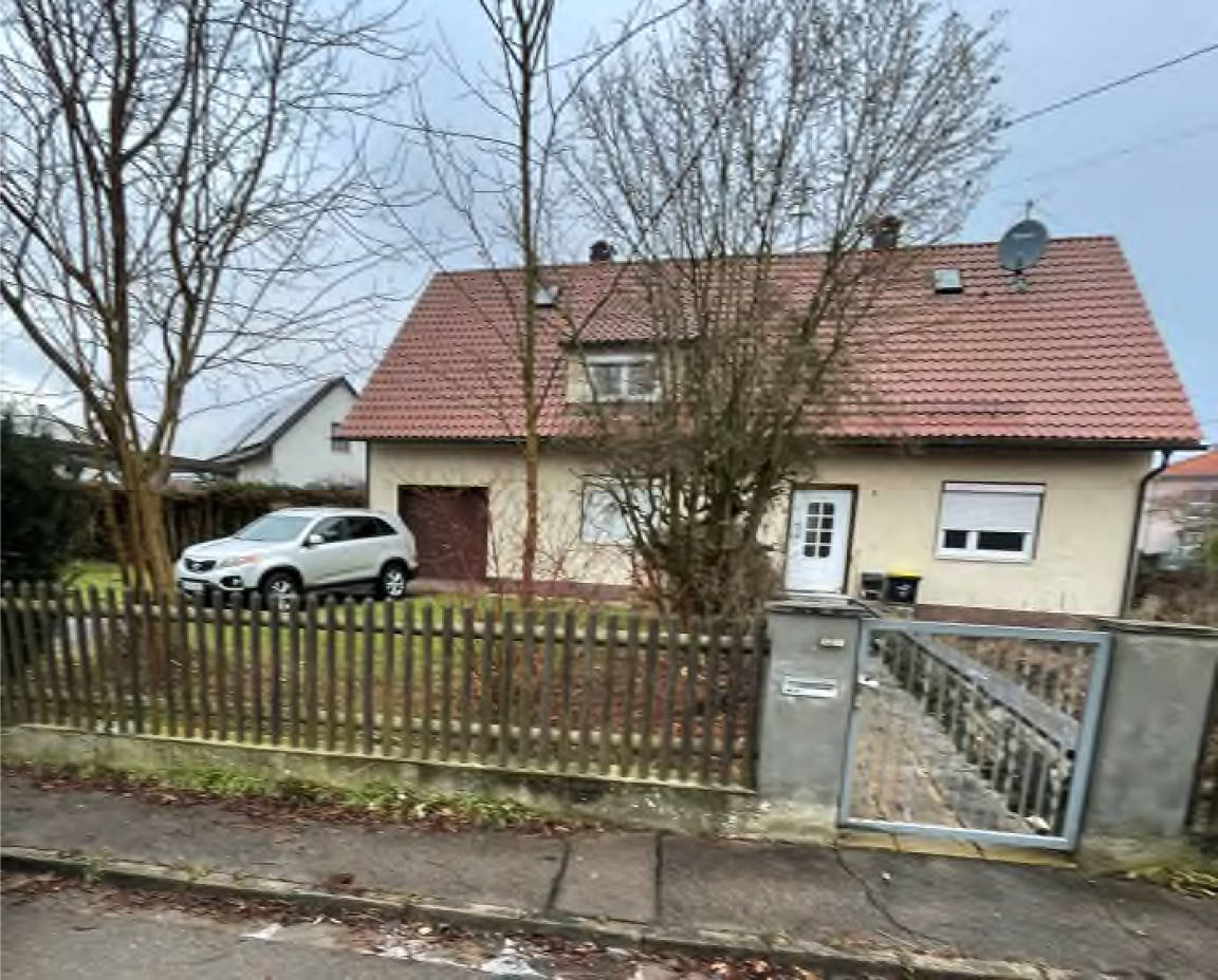 Einfamilienhaus in Greuter Straße 2, 86497 Horgau