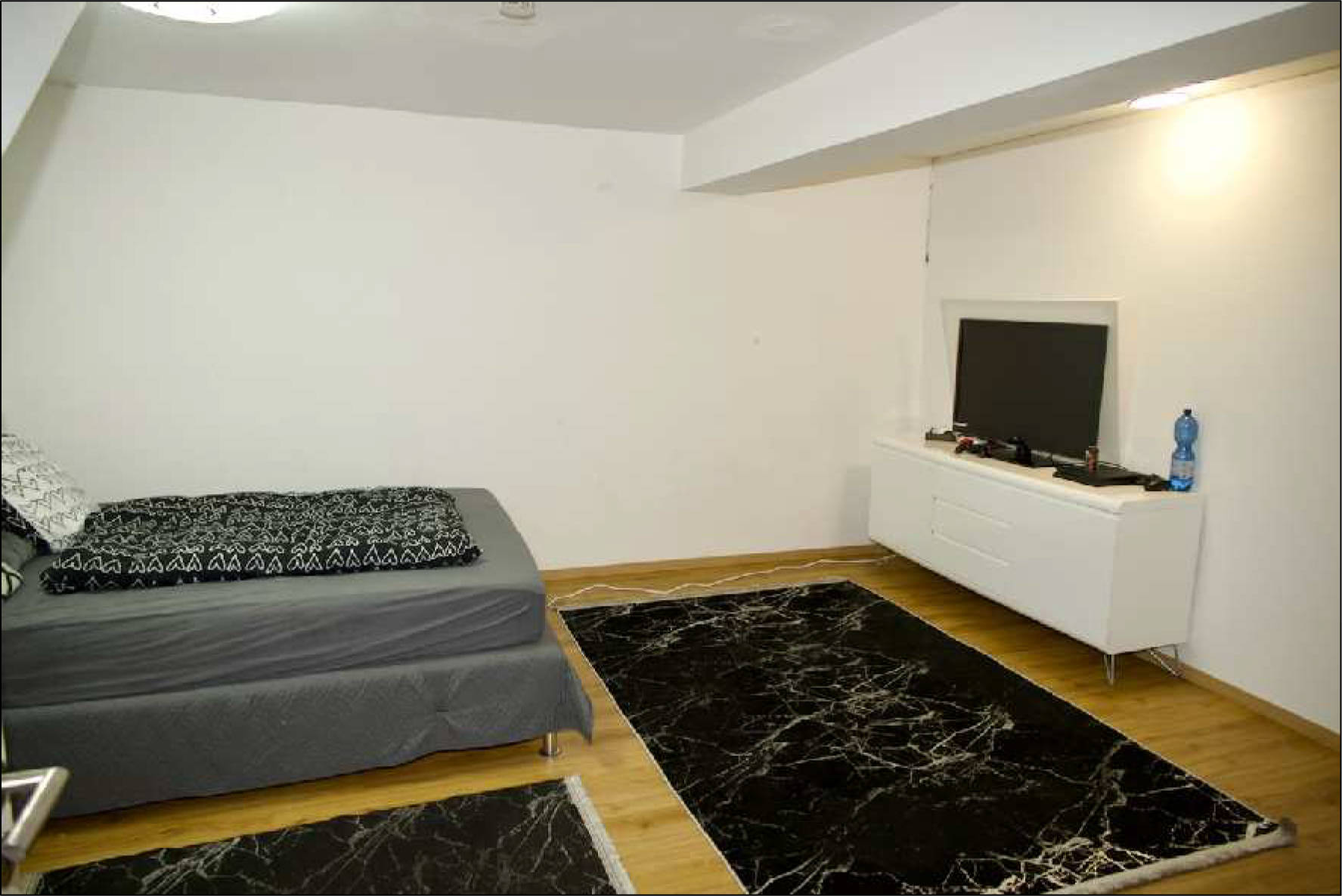 bayern K 0118/2024 Donauwörther Straße 121, 86154 Augsburg 12