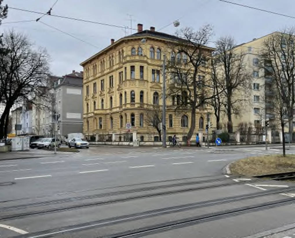 Gewerbeeinheit (z.B. Laden, Büro), Eigentumswohnung (ab 5 Zimmer), Garage in Hochfeldstraße  2, 86158 9 - Bild 2