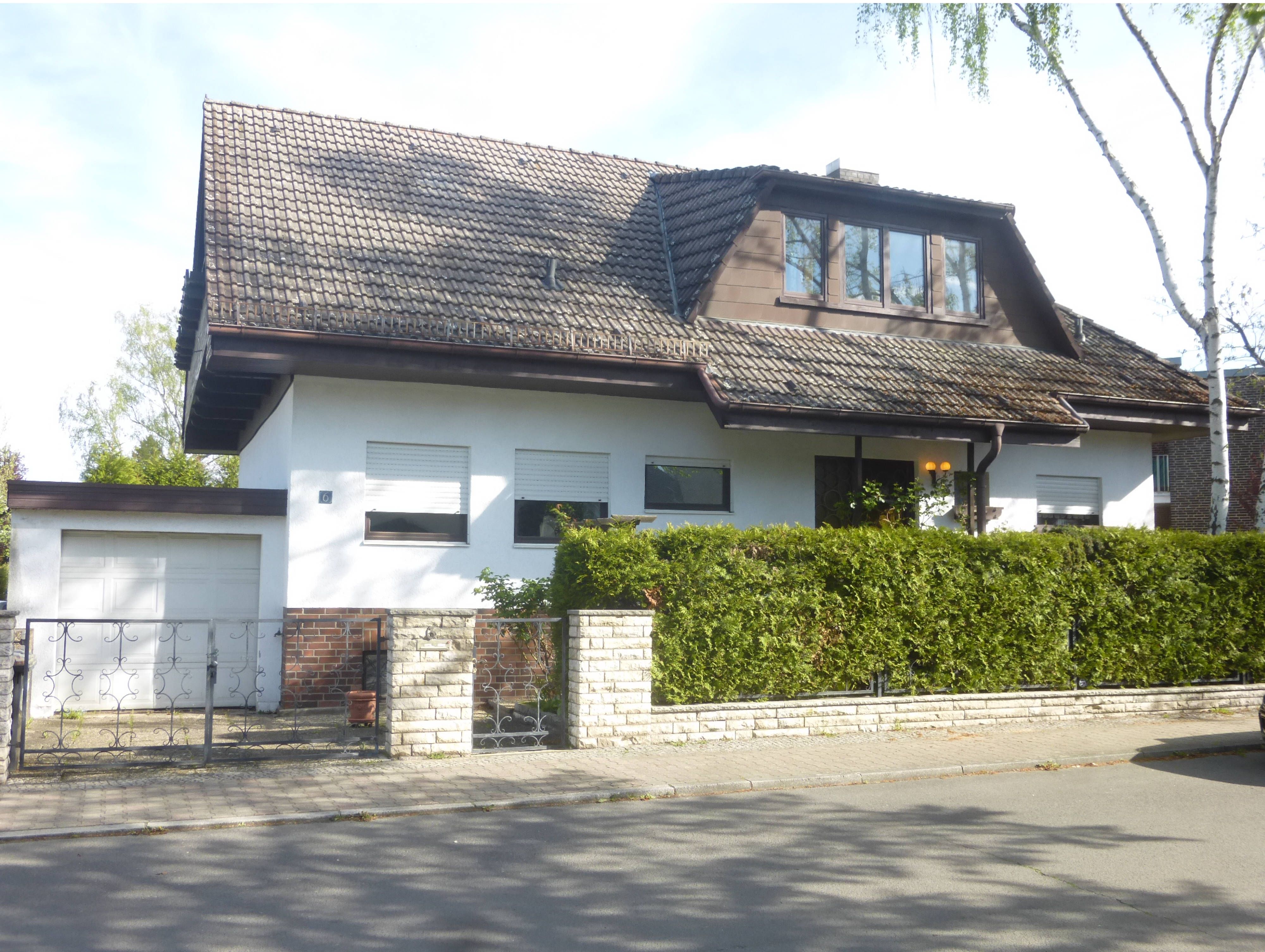 Zweifamilienhaus in Dörfelweg 6, 12305 Berlin, Lichtenrdae
