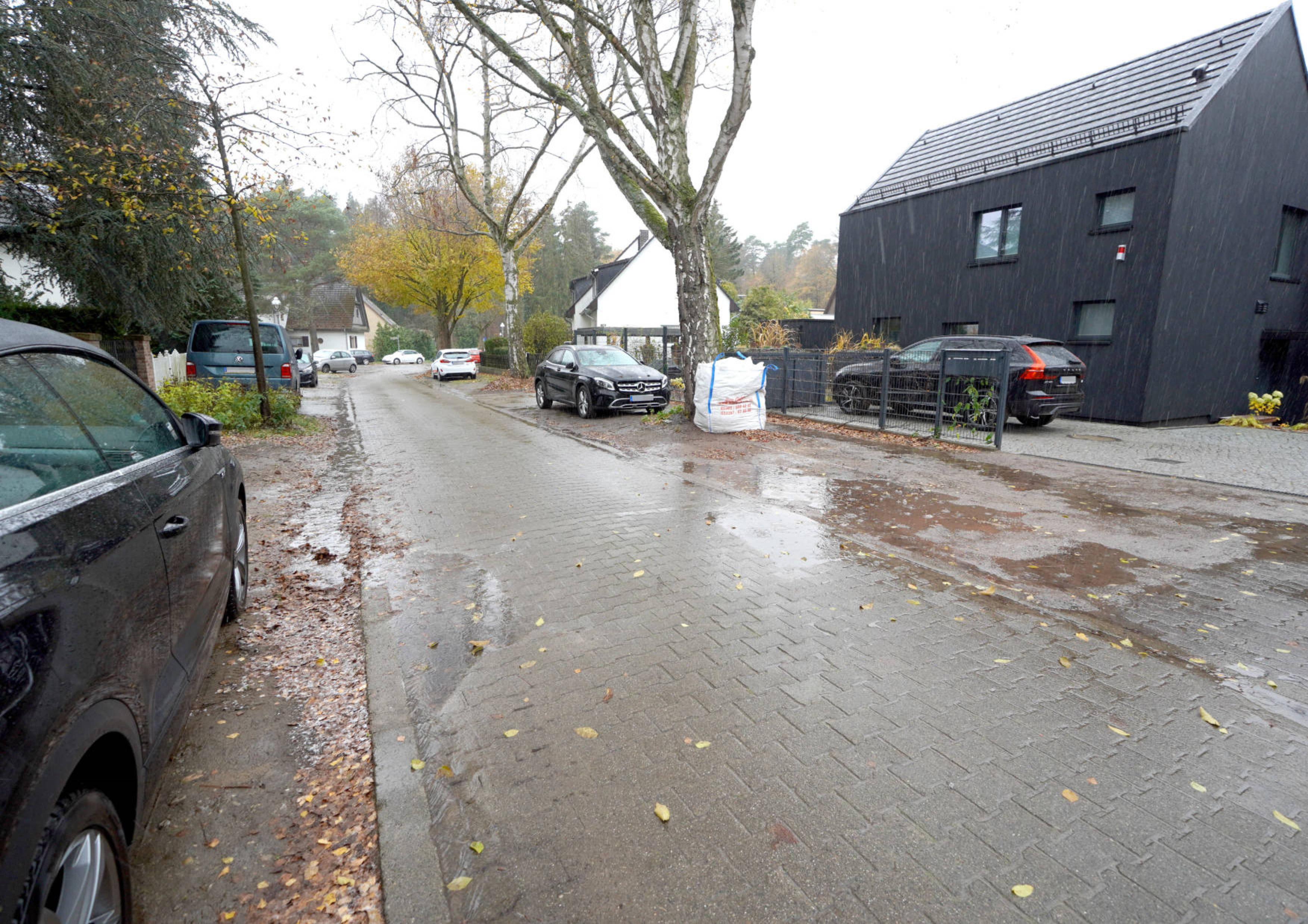 Einfamilienhaus in Waldfriedenstraße 2 A, 13467 Berlin