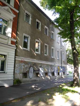 Grundstück mit Mietwohnhaus in Friesickestraße 19, 13086 Berlin, Pankow - Bild 4