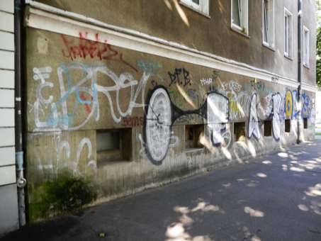 Grundstück mit Mietwohnhaus in Friesickestraße 19, 13086 Berlin, Pankow - Bild 3