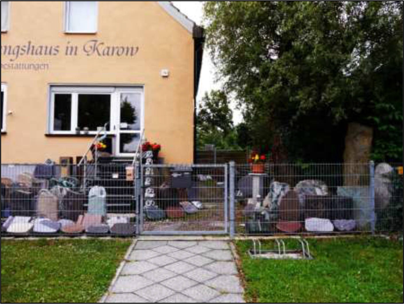 Grundstück mit Einfamilienhaus in Blankenburger Chaussee 74, 13125 Berlin - Bild 2