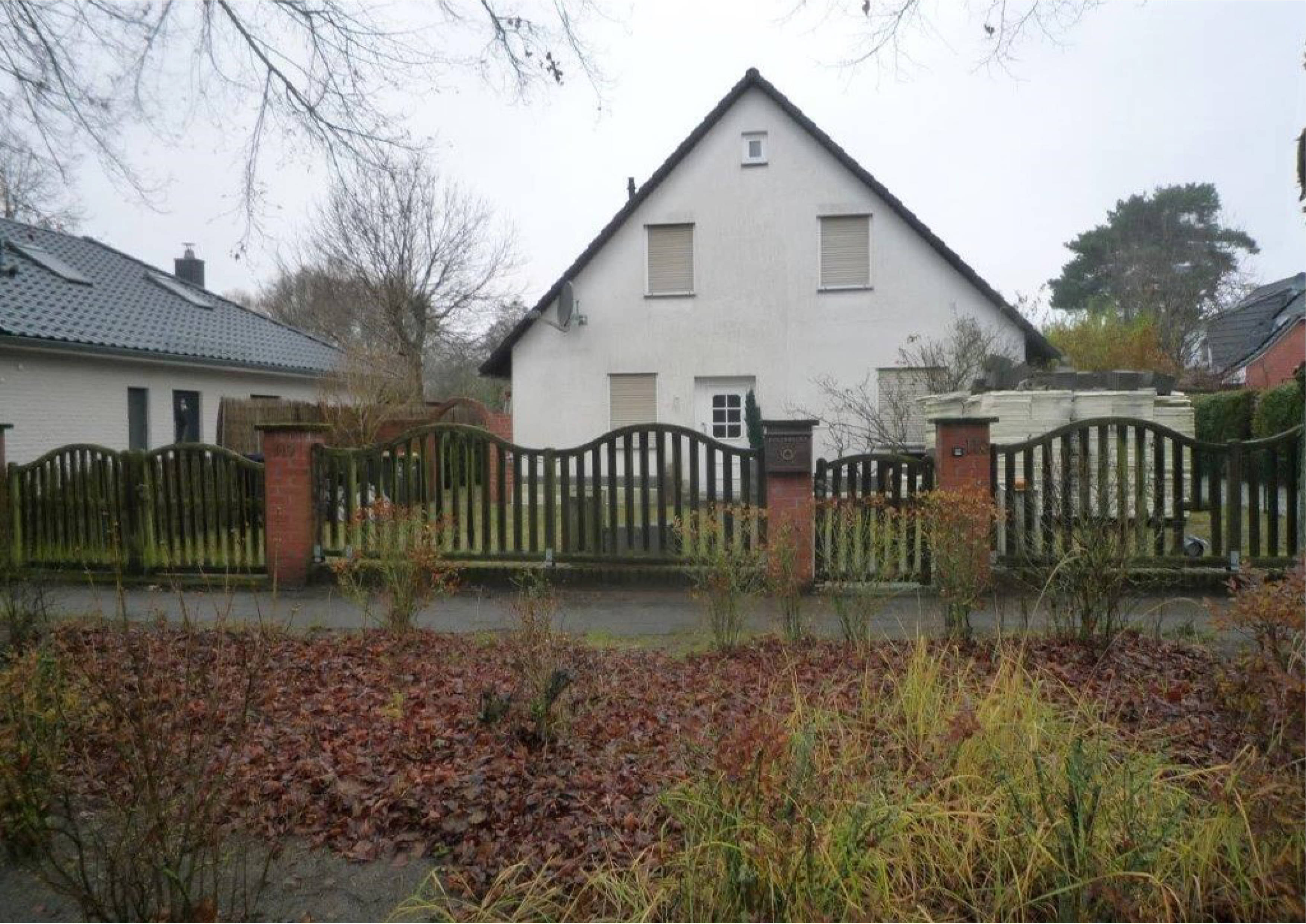 Einfamilienhaus, mit Einliegerwohnung in Stechapfelweg 110, 12524 Berlin, Altglienicke
