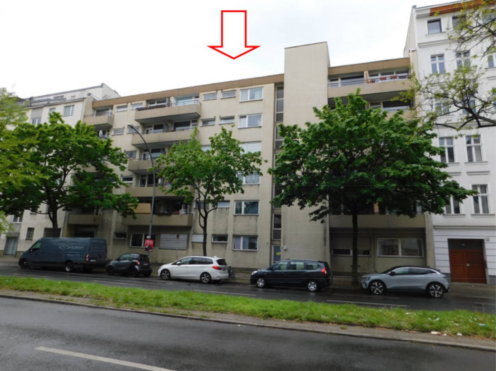 Kfz-Stellplatz (Tiefgarage) in Kaiser-Friedrich-Straße 43,44, 10627 Berlin
