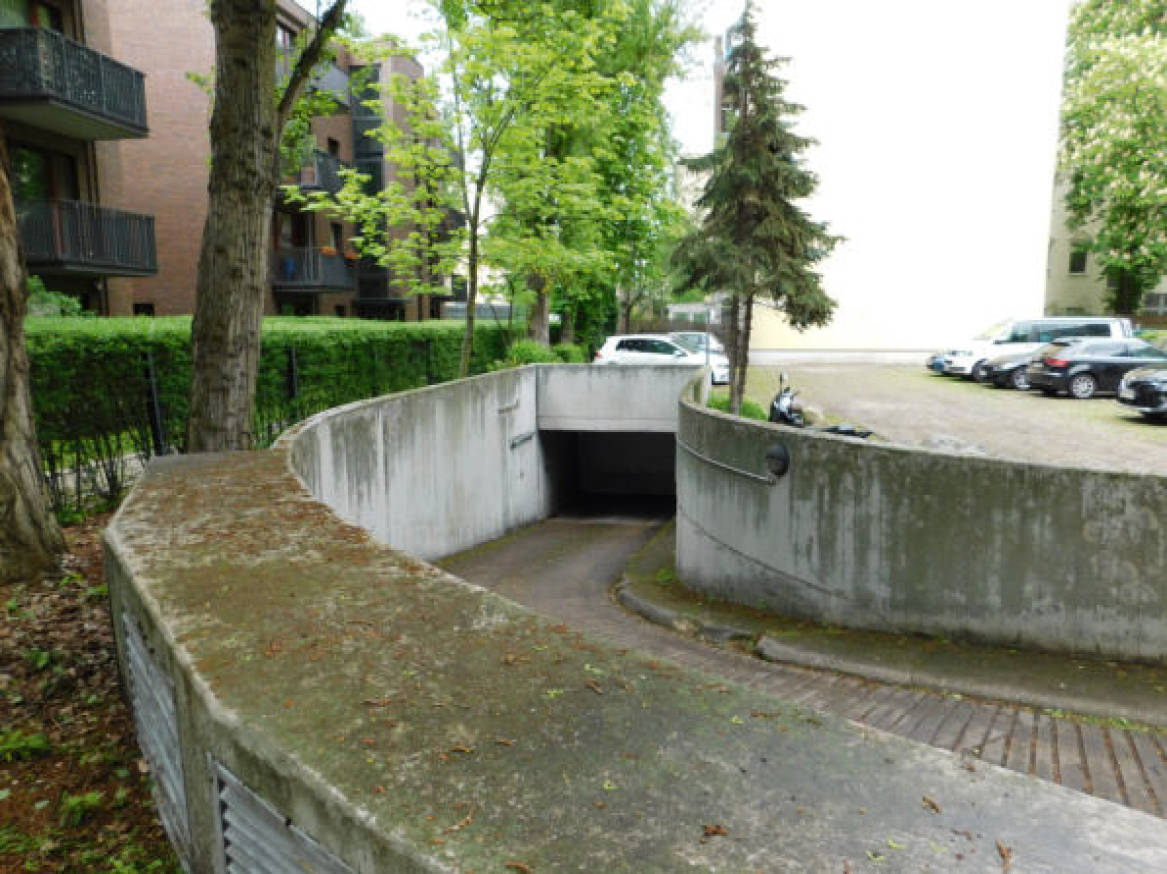 Kfz-Stellplatz (Tiefgarage) in Kaiser-Friedrich-Straße 43,44, 10627 Berlin - Bild 2