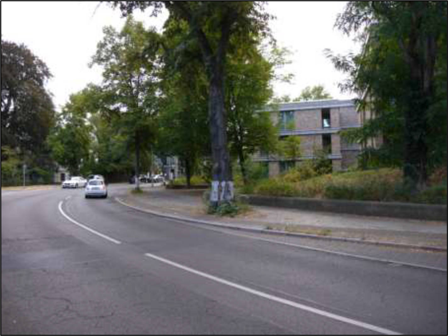 Wohn-/Geschäftshaus in Königsallee 16J, 16 I, 14193 Berlin - Bild 2