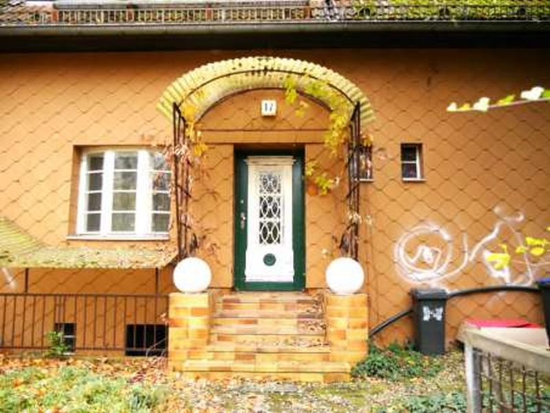 Einfamilienhaus in Albertinenstraße 17, 14165 Berlin-Zehlendorf