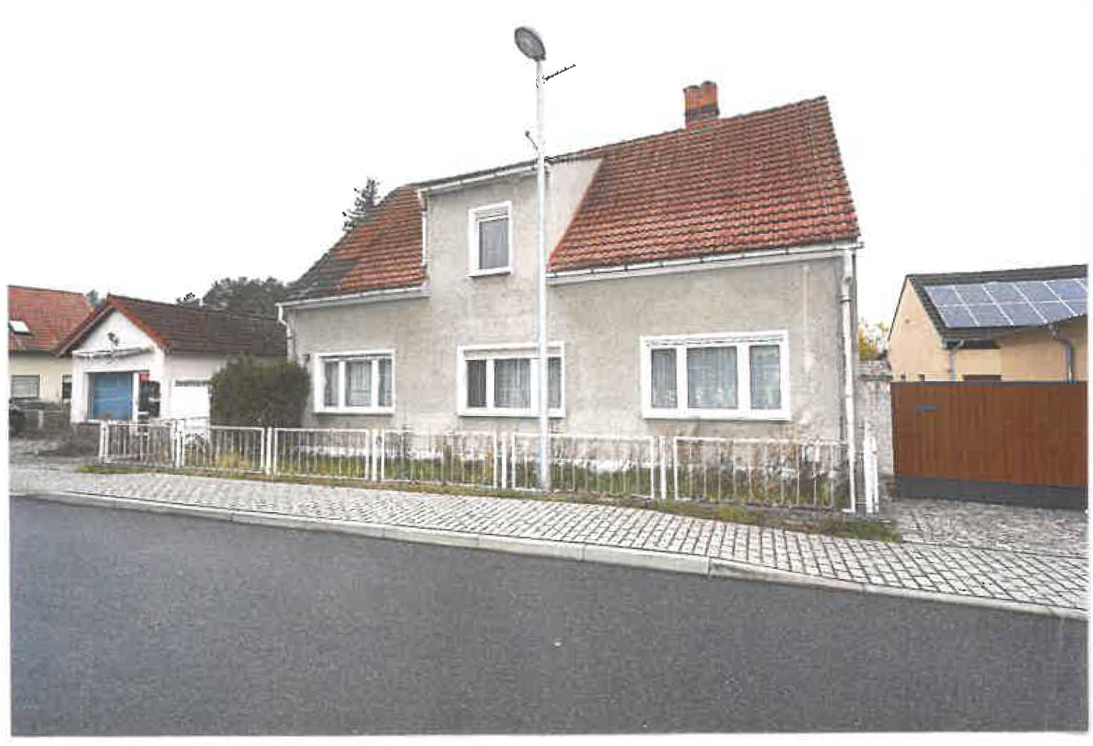 Zweifamilienhaus in Hauptstraße  19, 00000 Walddrehna