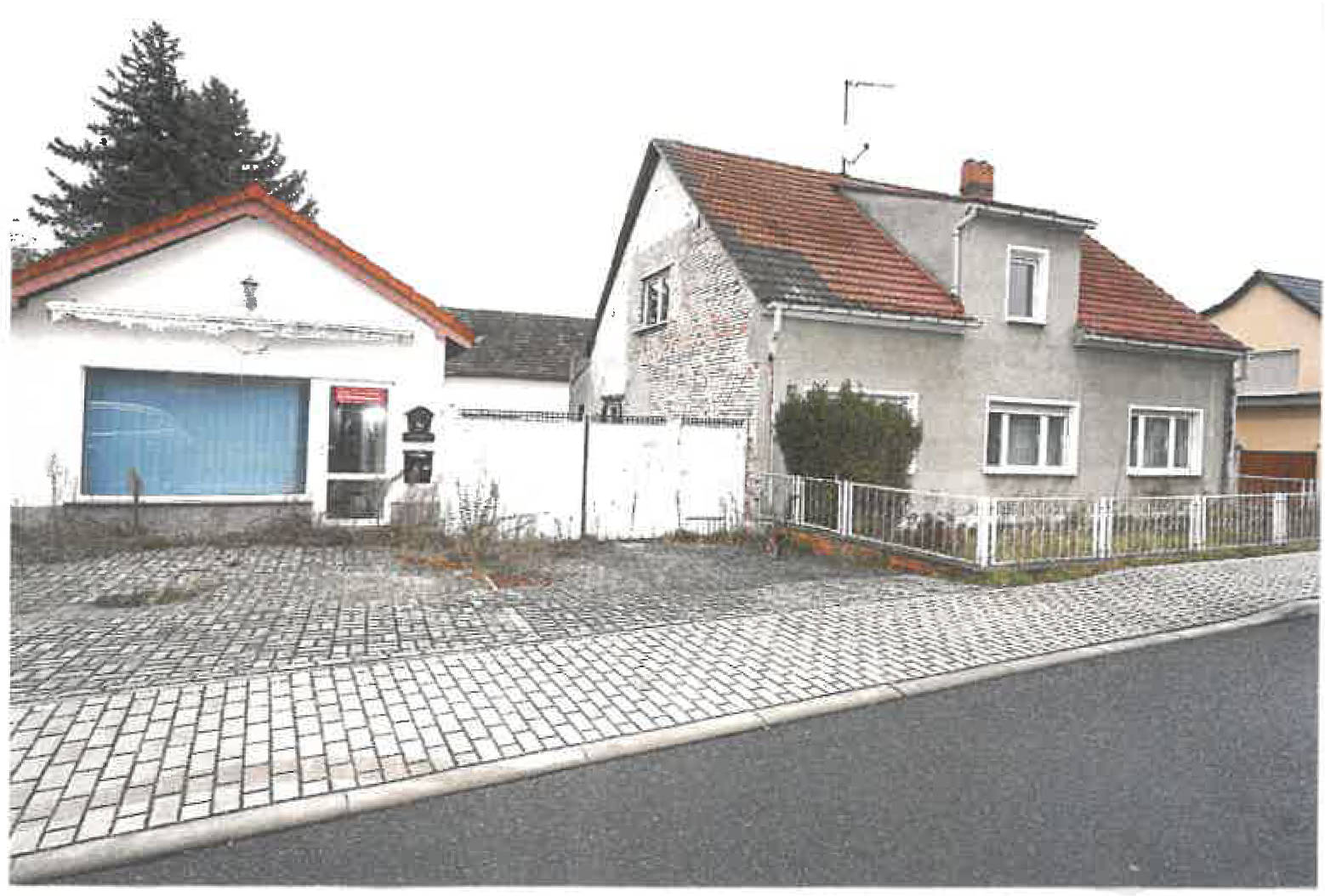 Zweifamilienhaus in Hauptstraße  19, 00000 Walddrehna - Bild 3