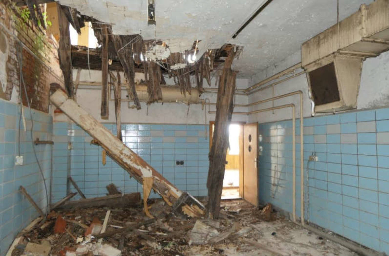 brandenburg 15 K 42/25 Dresdener Straße 45, 47, 04910 Elsterwerda 23