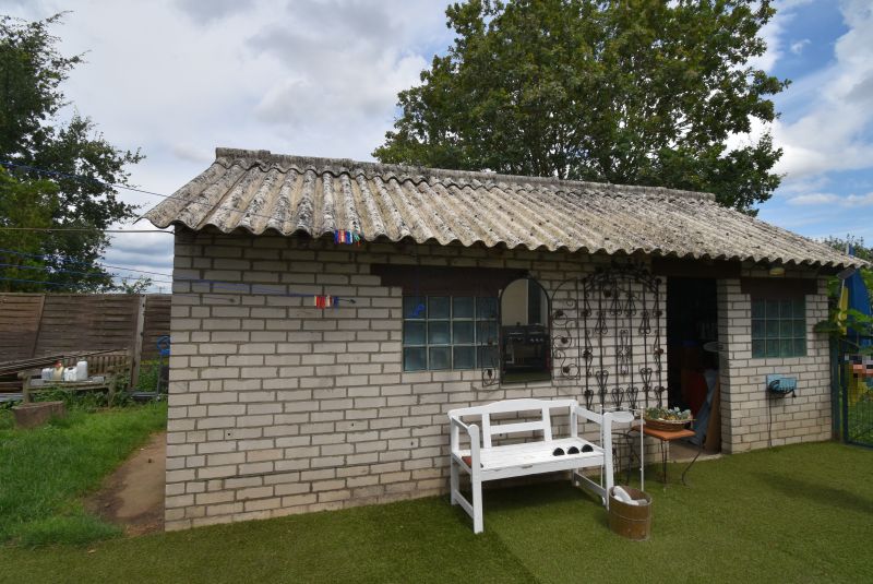 brandenburg 17 K 1/24 Kienitzer Straße 25, 15831 Blankenfelde-Mahlow OT Glasow 6