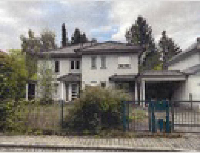 Mehrfamilienhaus in Hirschwechsel 14, 14532 Kleinmachnow