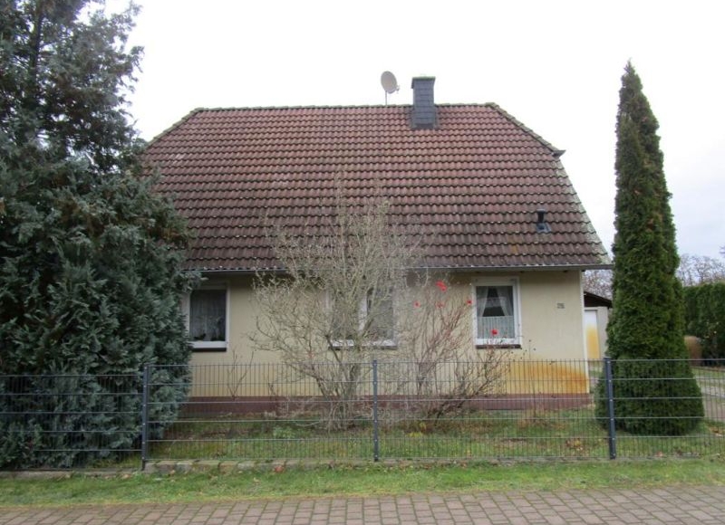 Einfamilienhaus in Schmergower Straße 25, 14550 Groß Kreutz (Havel) OT Deetz