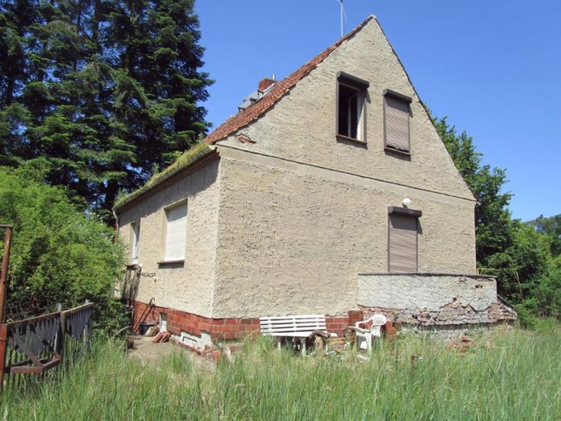 Einfamilienhaus, Einfamilienhaus in Käthe-Kollwitz-Straße 5, 14712 Rathenow