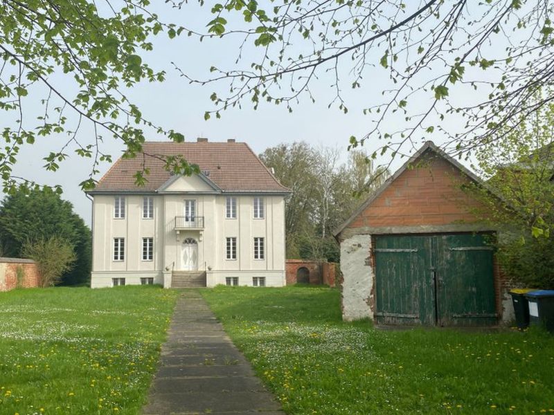 Wohnen/Gewerbe in Lange Straße 23, 14715 Milower Land OT Buckow