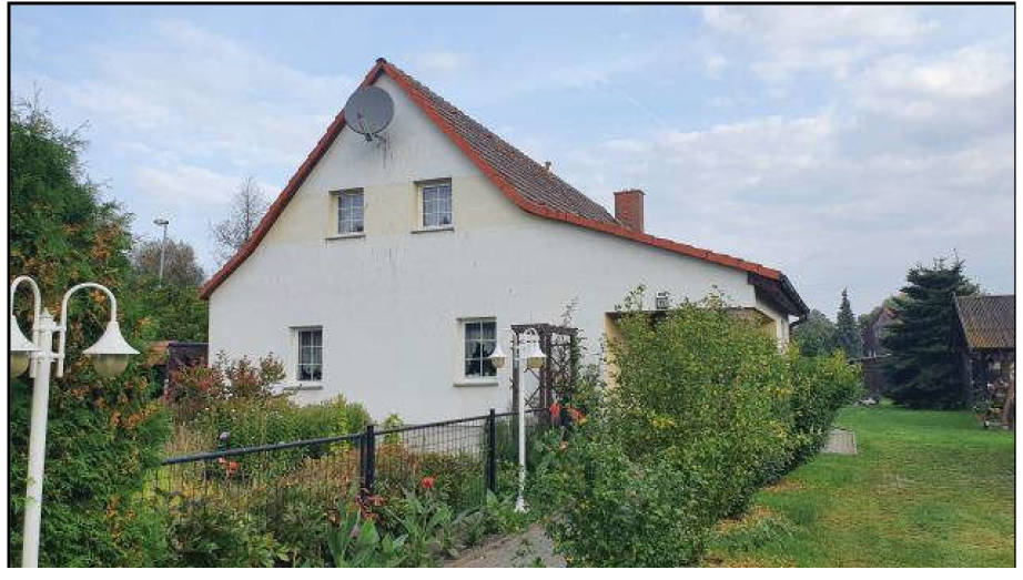 Einfamilienhaus in Gosdaer Straße 11, 03229 Luckaitztal OT Schöllnitz