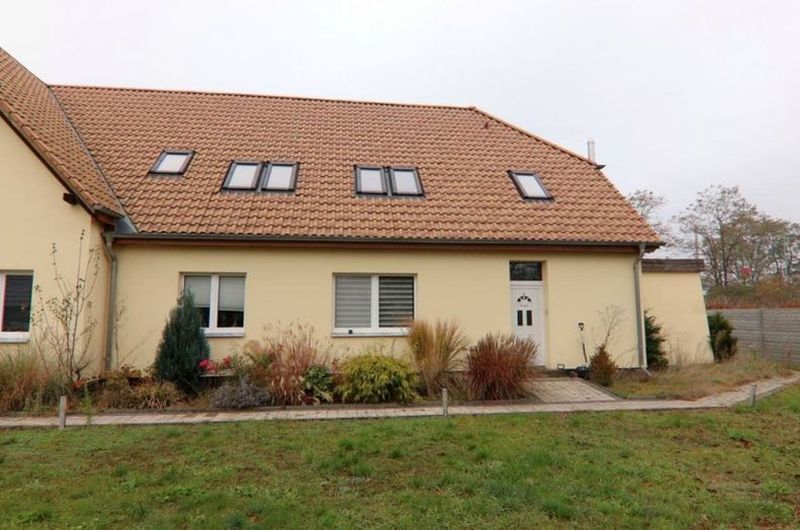Mehrfamilienhaus in Hauptstraße 59a, 03197 Jänschwalde OT Jänschwalde-Dorf