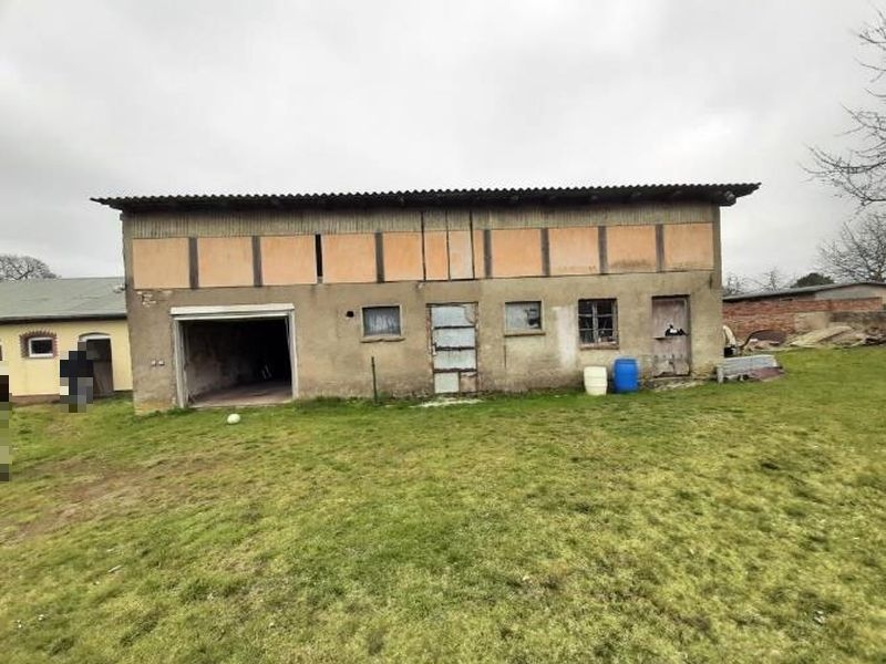 Mehrfamilienhaus in Angermünder Ende 15/16, 16303 Schwedt OT Felchow