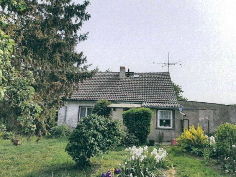 Einfamilienhaus in Kleinow 13, 17291 Uckerfelde