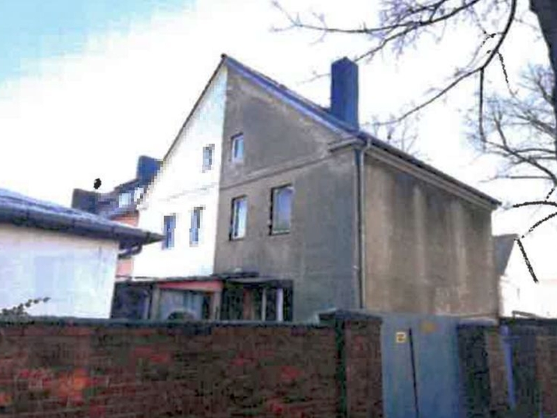 Einfamilienhaus in Feldstraße 64, 16761 Hennigsdorf