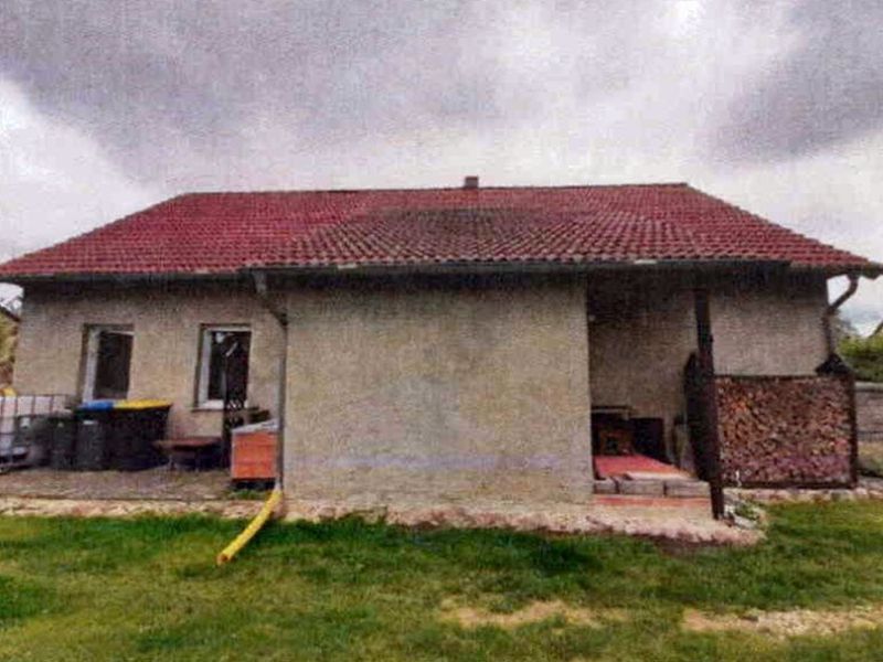 Einfamilienhaus in Krugstraße 22, 16306 Hohenselchow - Groß Pinnow