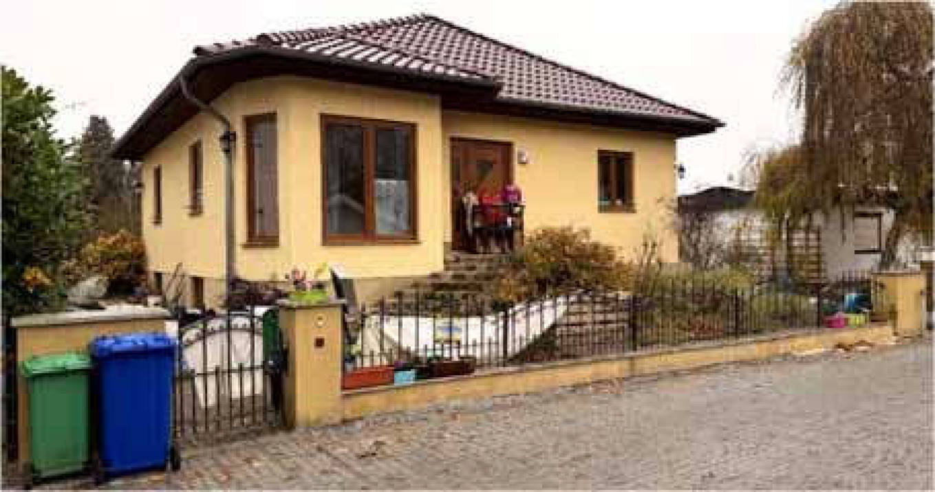 brandenburg 8 K 63/25 Waldstraße 27, 12529 Schönefeld 6