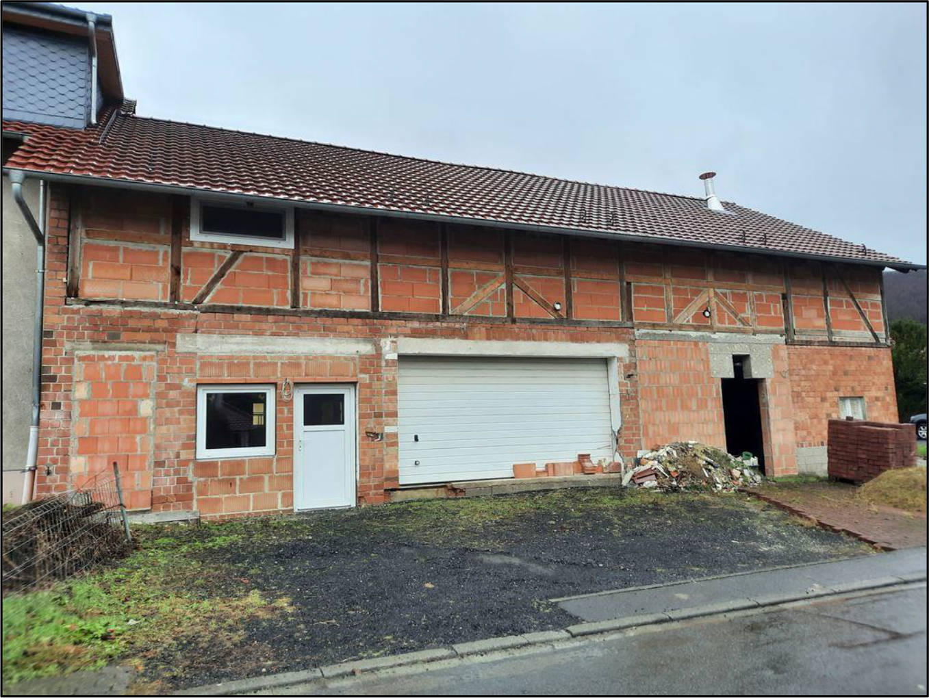 Wohngebäude und Gewerberäume in Kleinefeld  3, 37296 Ringgau, Röhrda - Bild 3