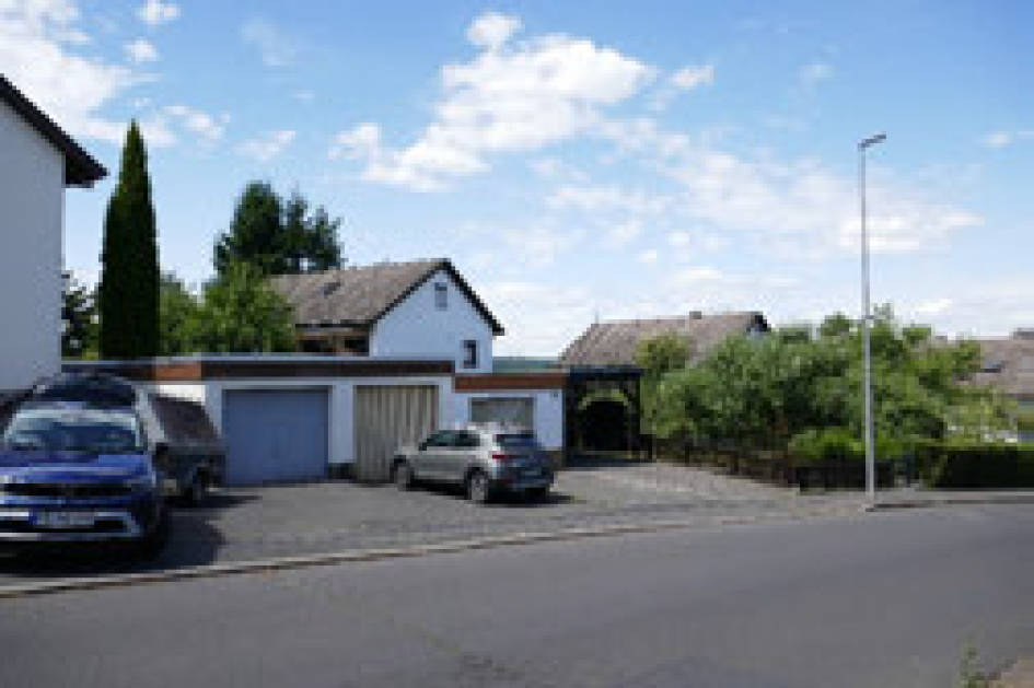 Mehrfamilienhaus in Lindenweg 7, 36251 Bad Hersfeld, Johannesberg - Bild 4