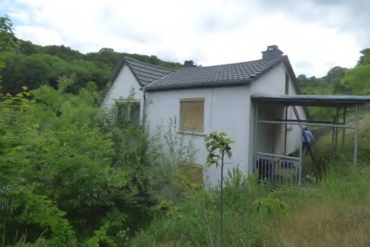 Einfamilienhaus, land- und forstwirtschaftlich genutztes Grundstück in Rutschstraße 20, 35685 Dillenburg, Donsbach - Bild 2