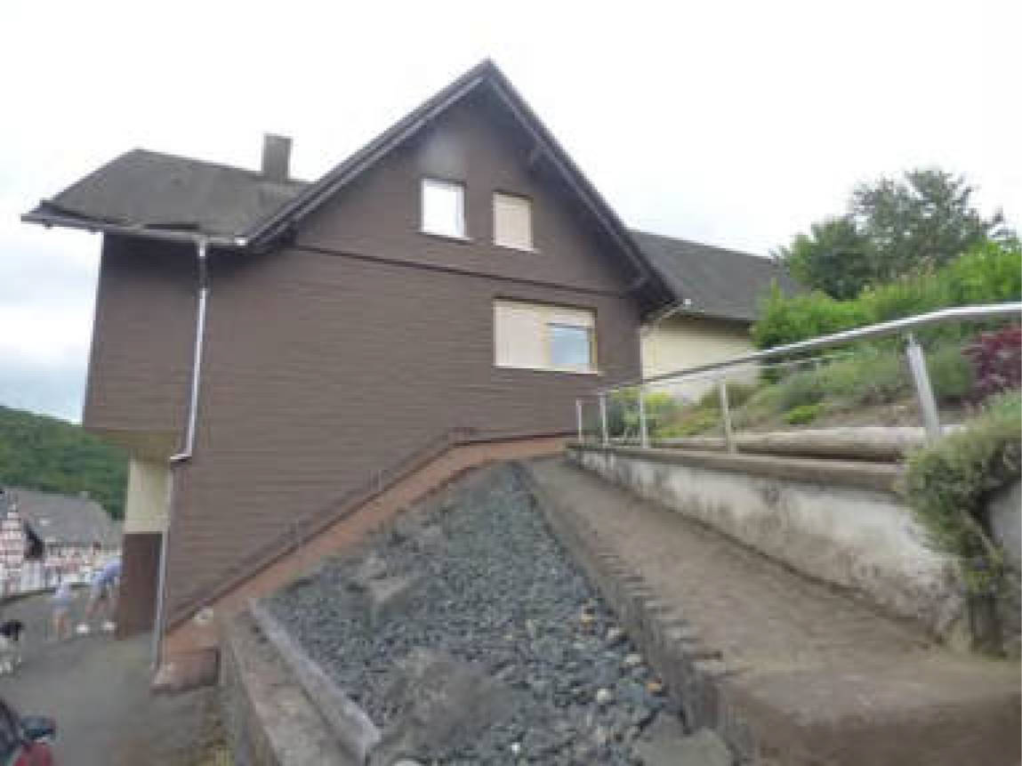 Einfamilienhaus, Garage in Siegener Straße  1, 35716 Dietzhölztal, Rittershausen - Bild 2