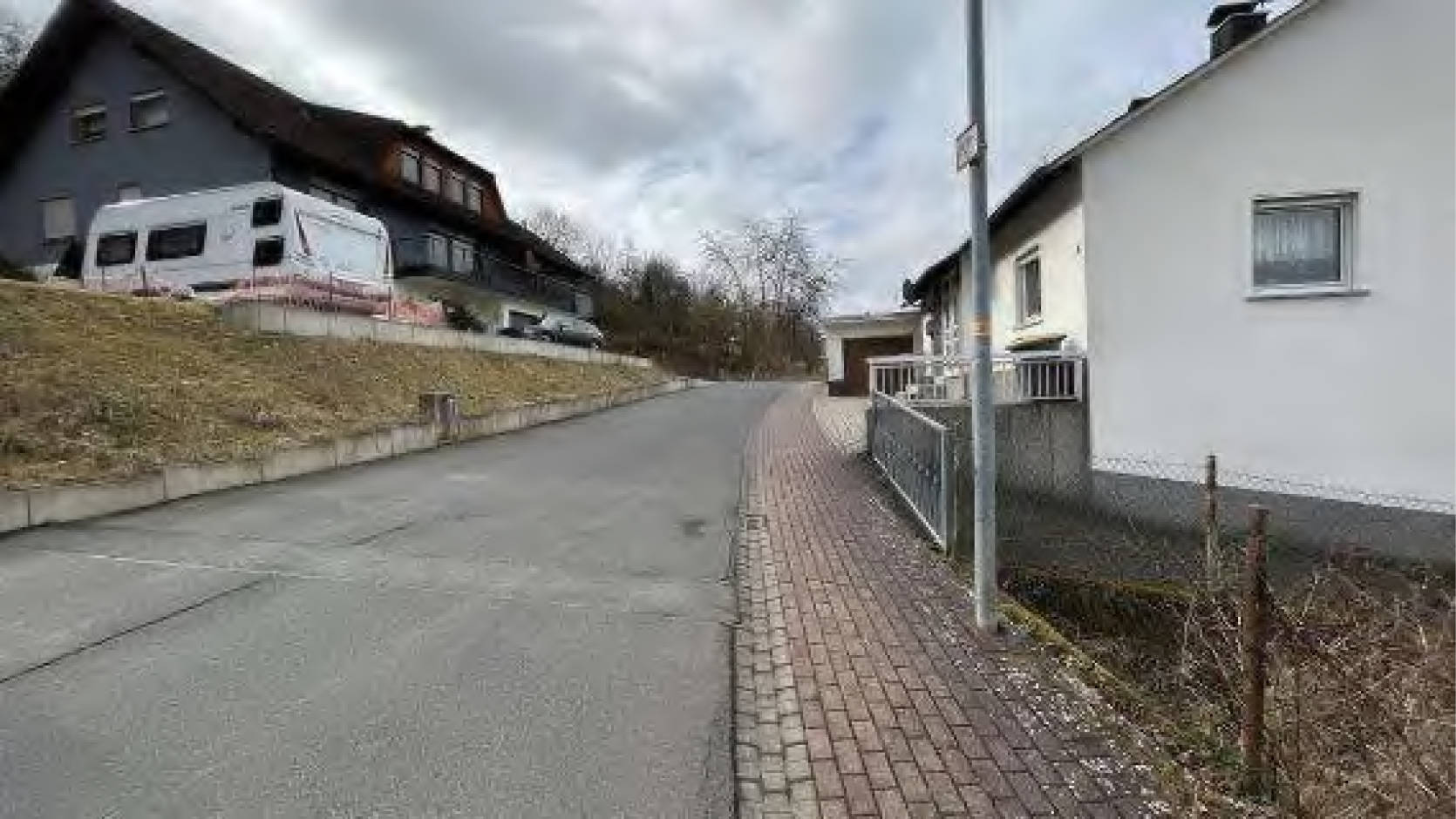 Einfamilienhaus in Hornbergstraße 3, 35713 Eschenburg, Simmersbach - Bild 2