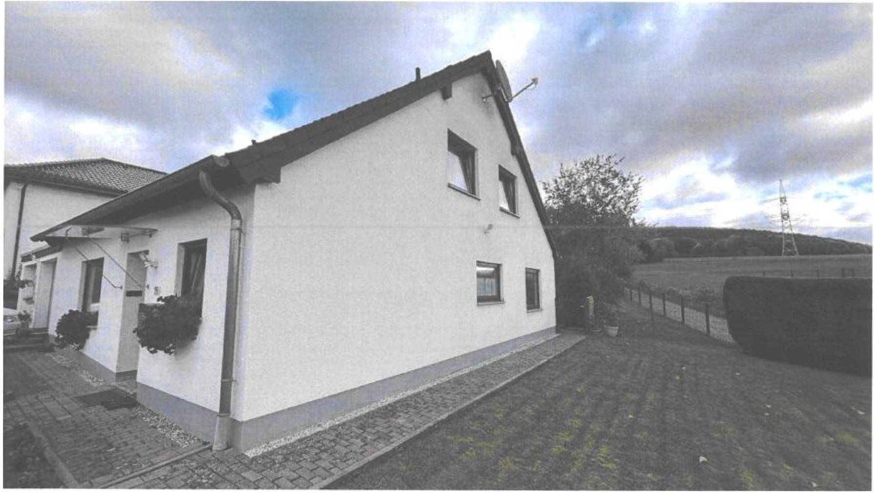 Einfamilienhaus in Bergstraße  19, 65589 Hadamar, Oberzeuzheim - Bild 2