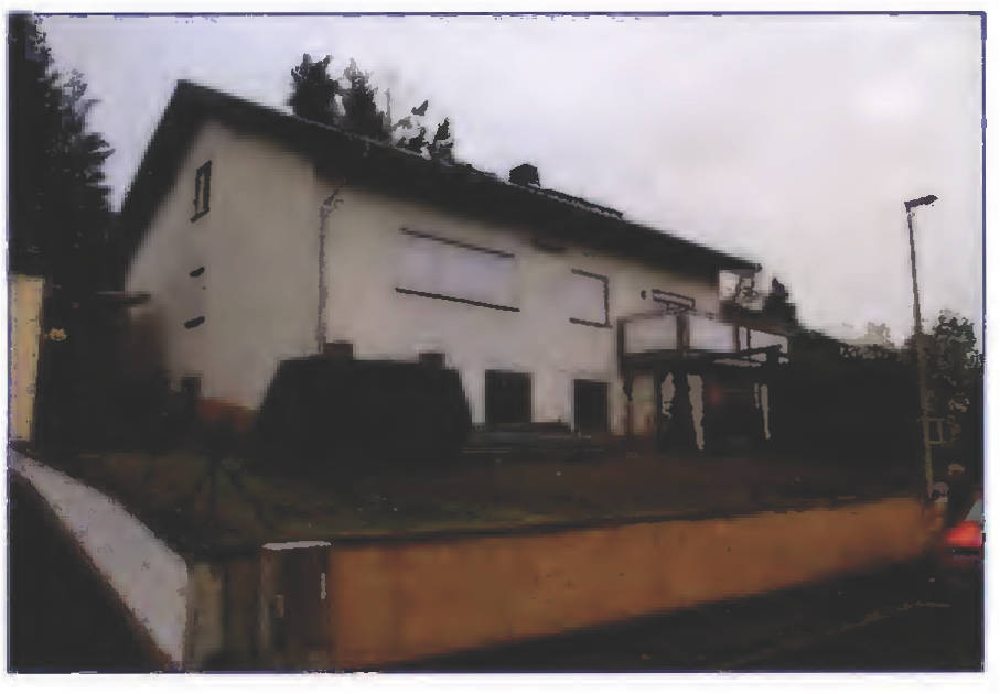 Sonstiges, ursprünglich als Einfamilien-Wohnhaus errichteten Gebäude bebaut, das 1984 in zwei Wohnungseigentume aufgeteilt wurde. in Rheinbergstraße  56, 65594 Runkel, Steeden - Bild 4