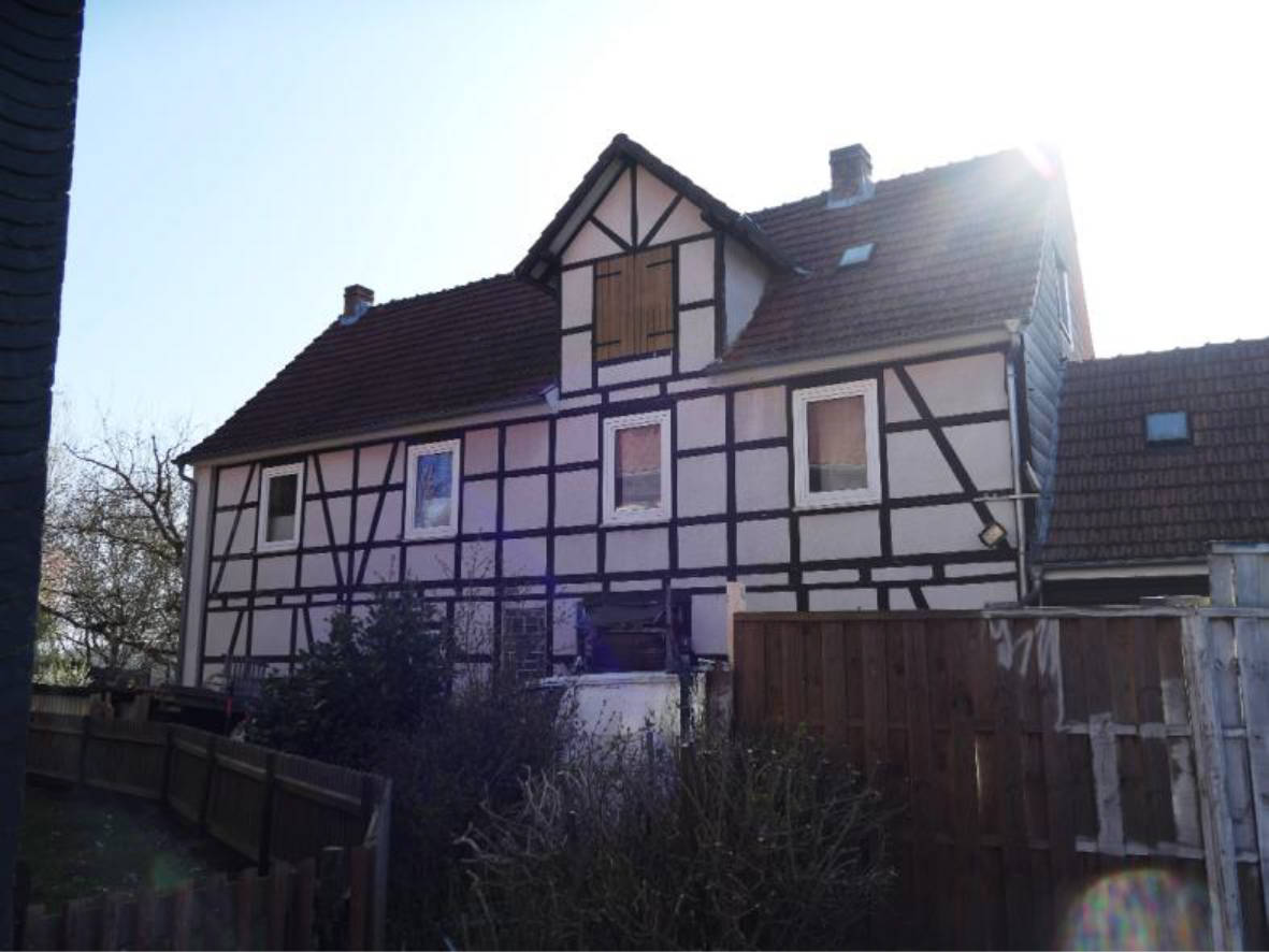 Einfamilienhaus, Garage, unbebautes Grundstück in Burgstraße 44 und Halsgaerten, 34454 Bad Arolsen, Wetterburg - Bild 3