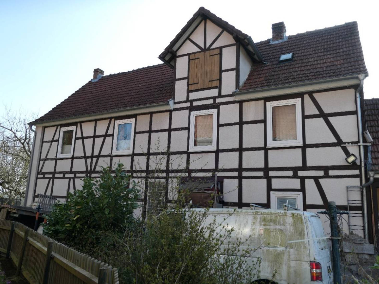 Einfamilienhaus, Garage, unbebautes Grundstück in Burgstraße 44 und Halsgaerten, 34454 Bad Arolsen, Wetterburg - Bild 2