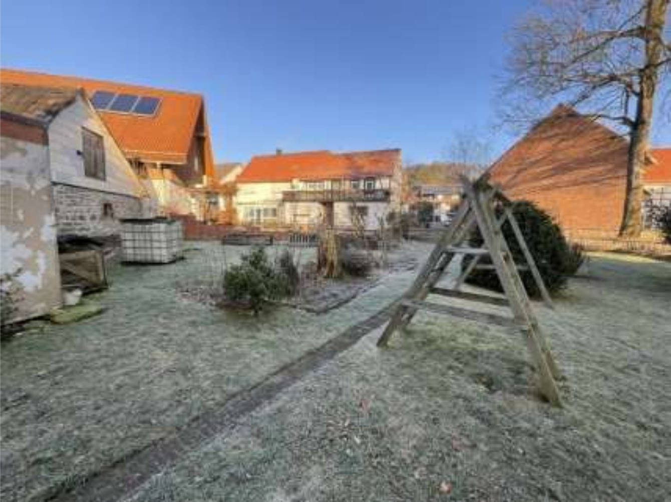 Wohnhaus mit Nebengebäuden und Garage in Schweinsbühler Straße 2, 34497 Korbach, Rhena - Bild 3