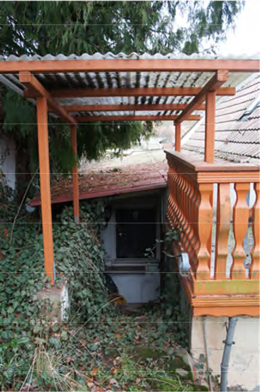 Einfamilienhaus, Einfamilienhaus mit Anbauten und einer Garage in Oberwarolder Straße  4, 34477 Twistetal - Bild 4