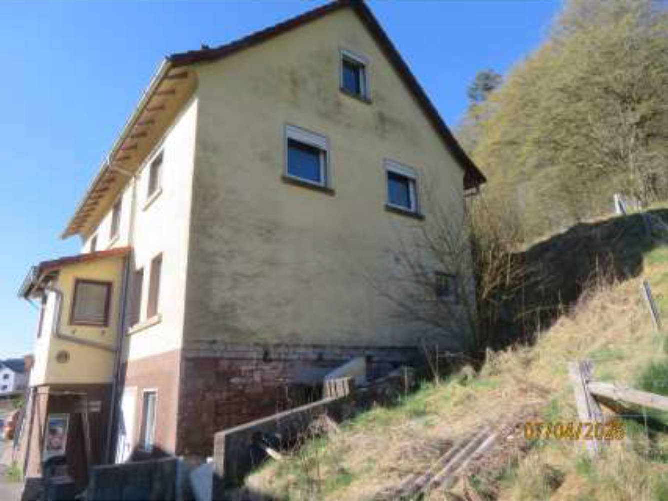 Zweifamilienhaus in Finkenbacher Straße 19, 64760 Oberzent, Olfen - Bild 3