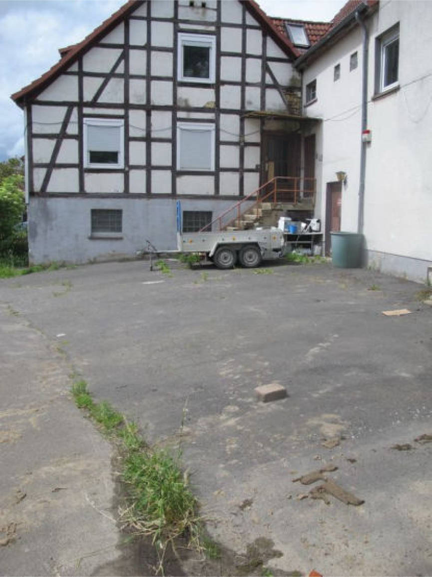 Mehrfamilienhaus, land- und forstwirtschaftlich genutztes Grundstück, Garten- und Grünland in Am Schwimmbad 13, 34621 Frielendorf , Lenderscheid