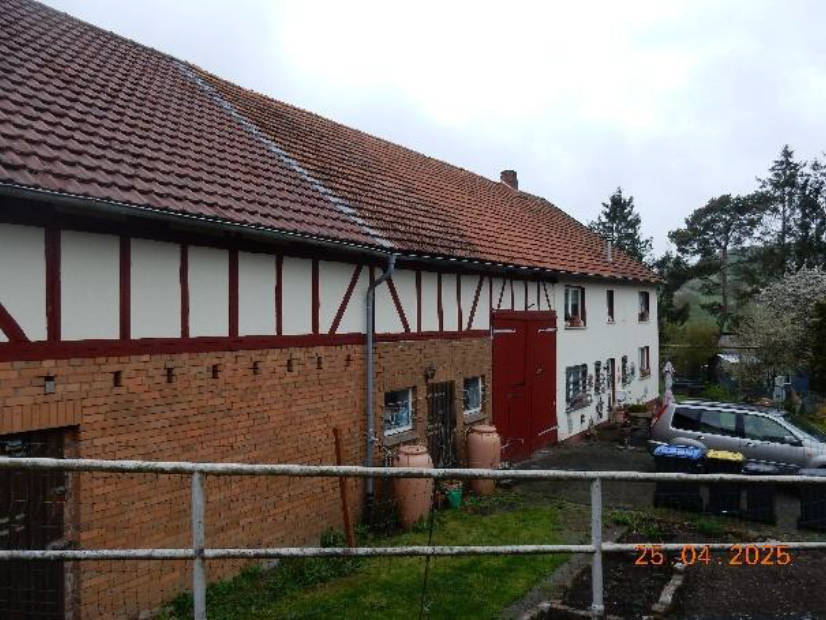 Einfamilienhaus, landwirtschaftliche Gebäude in Hainwiesenweg 4, 36369 Lautertal - Bild 2