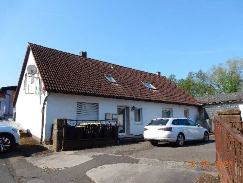 Büro- und Wohnhaus in Zum Steinberg 9, 35329 Gemünden (Felda)